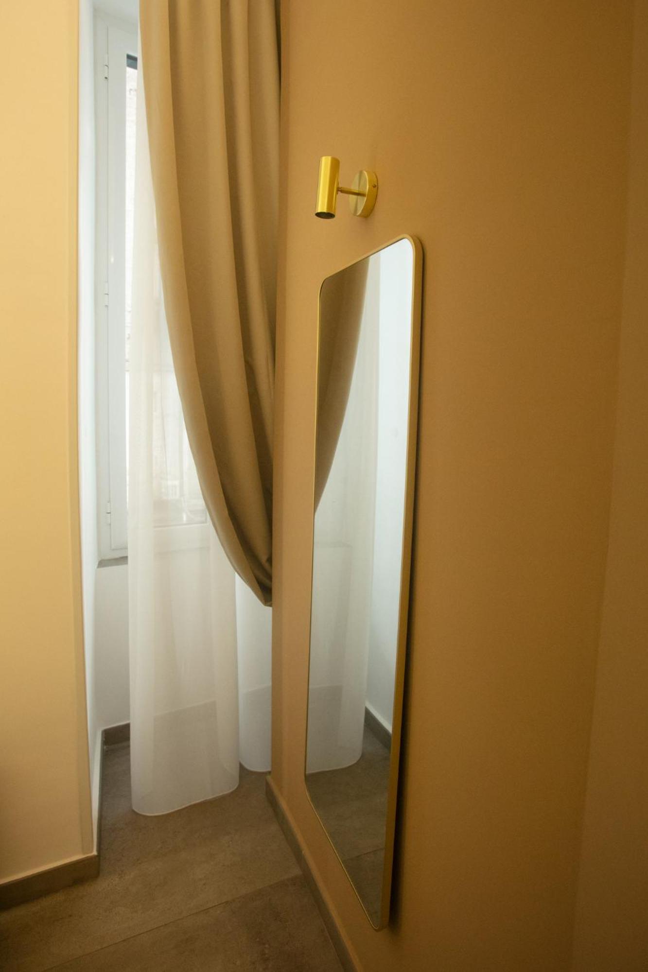 Pignasecca Domus Hotel Naples Exterior photo
