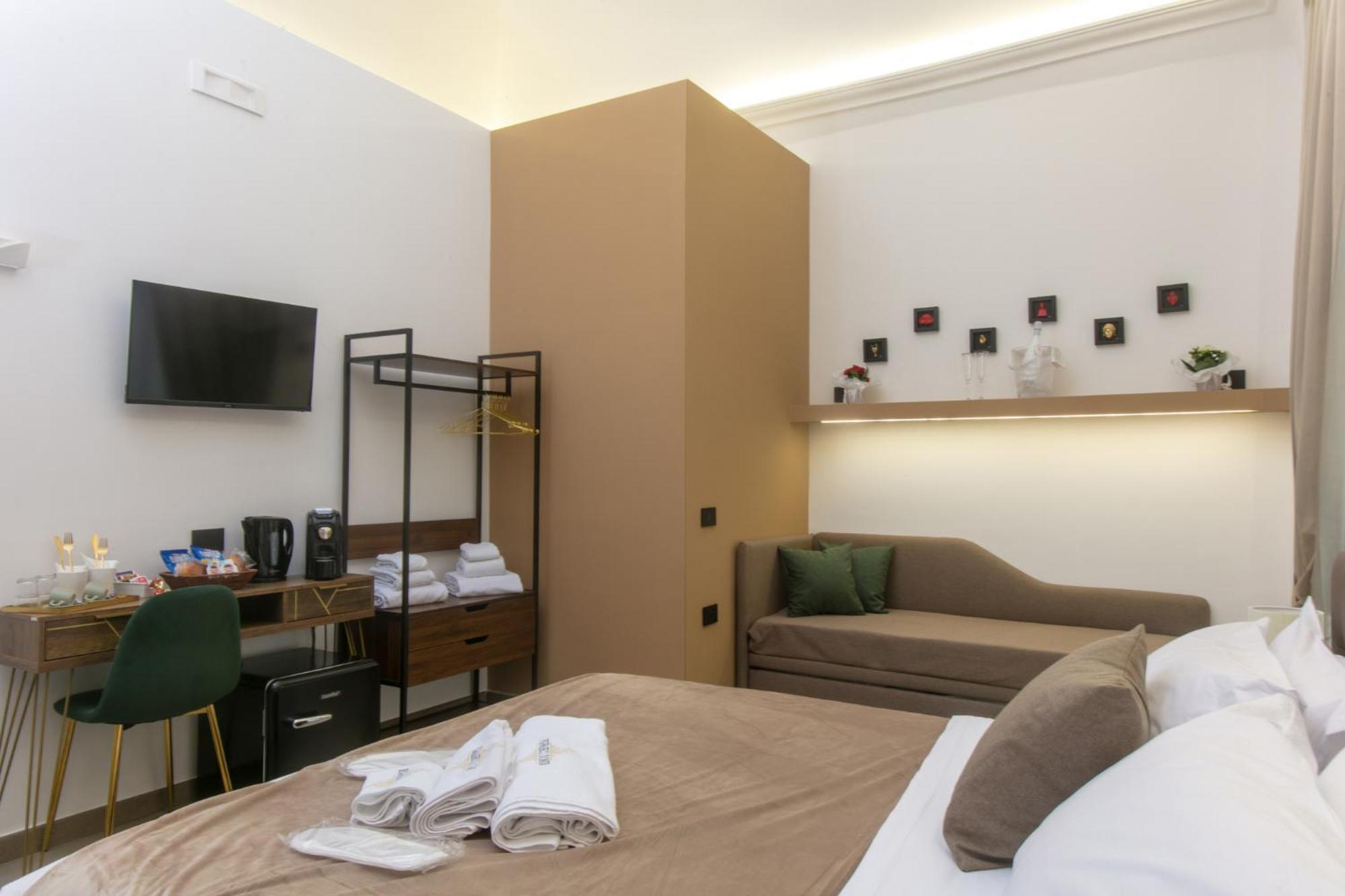 Pignasecca Domus Hotel Naples Exterior photo