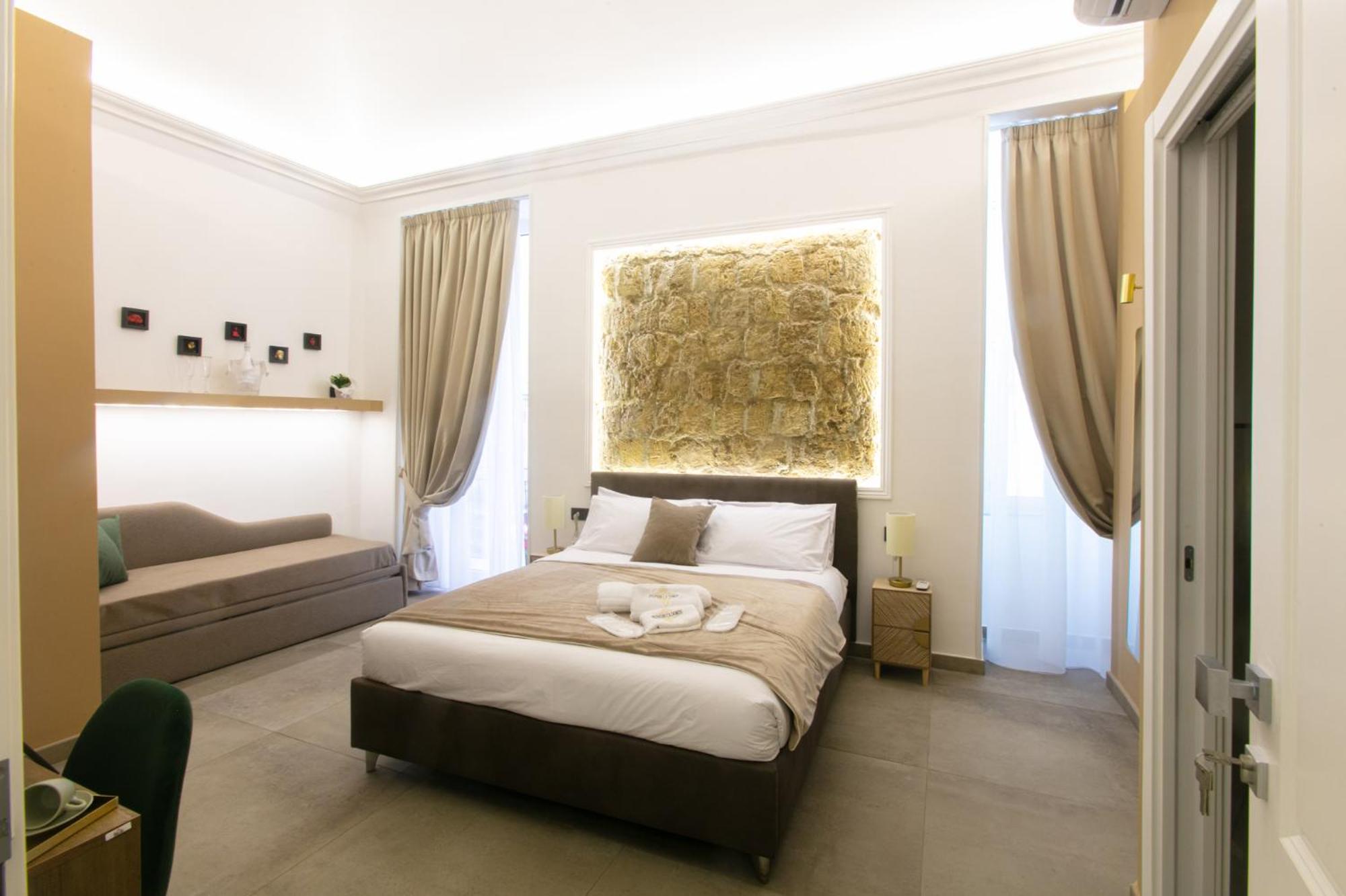 Pignasecca Domus Hotel Naples Exterior photo