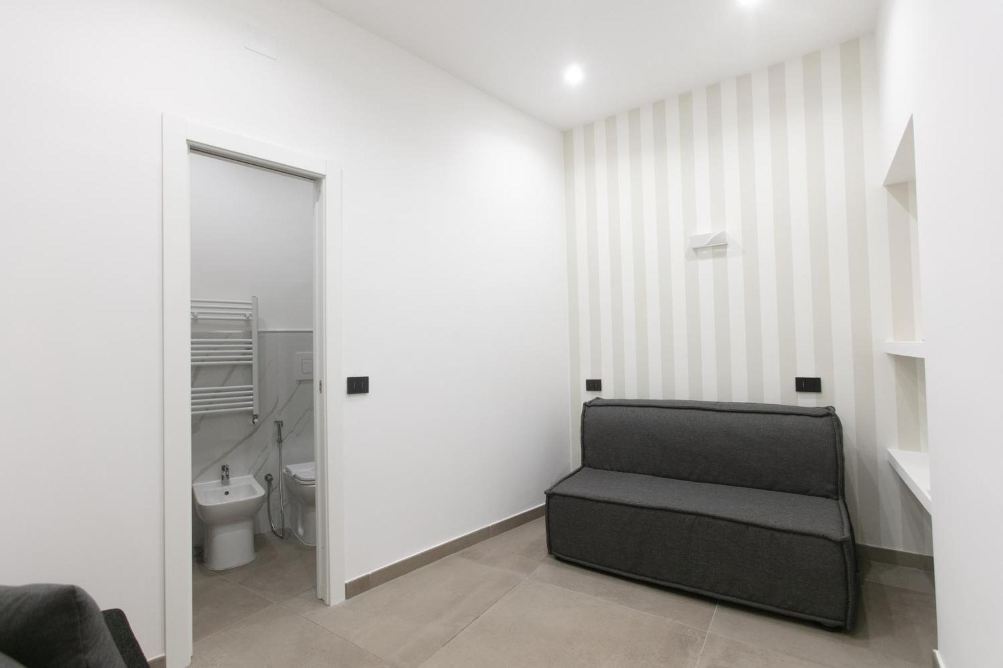 Pignasecca Domus Hotel Naples Exterior photo